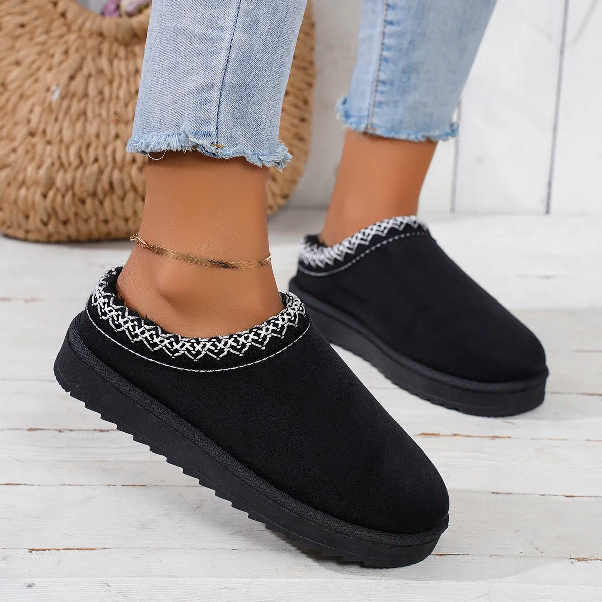Bottes d'Hiver en Cachemire Luxe pour Femmes | Ultra-chaudes, chaussons à semelle épaisse pour un confort douillet