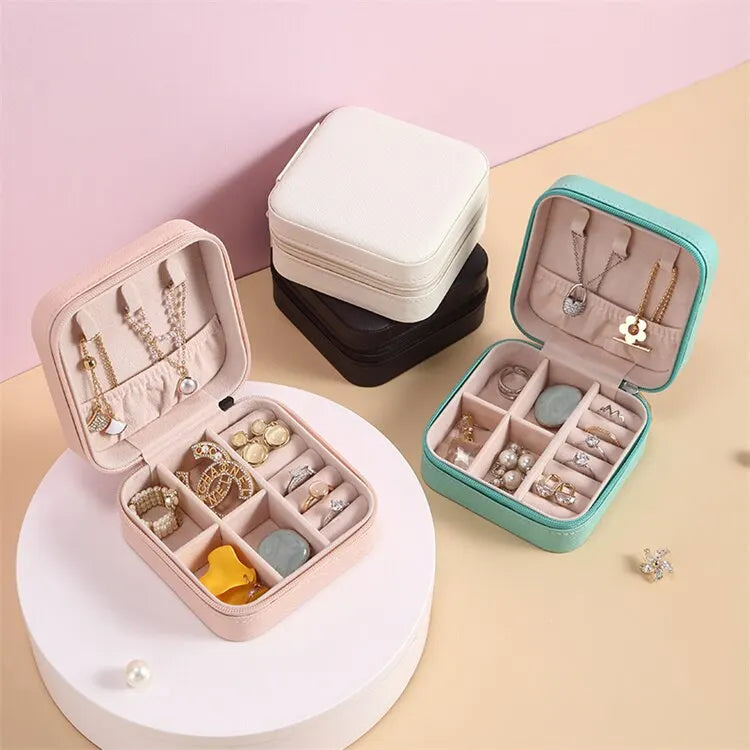 Boîte à bijoux portable carrée en cuir