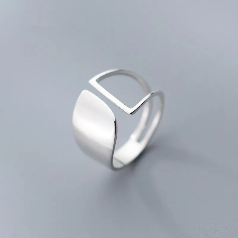 Bague géométrique punk creuse
