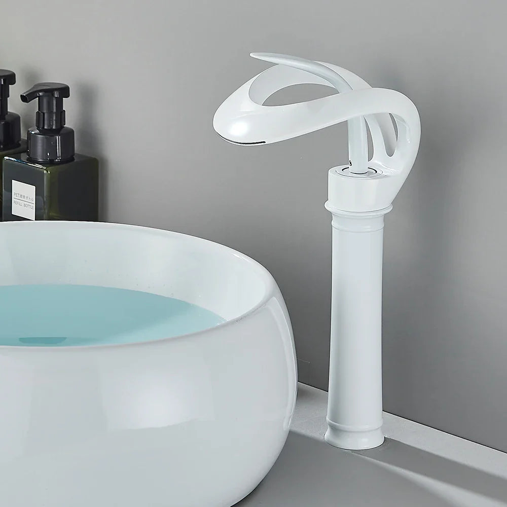 Aurelia Luxe Robinet de Lavabo | Élevez l'élégance et la fonctionnalité de votre salle de bain
