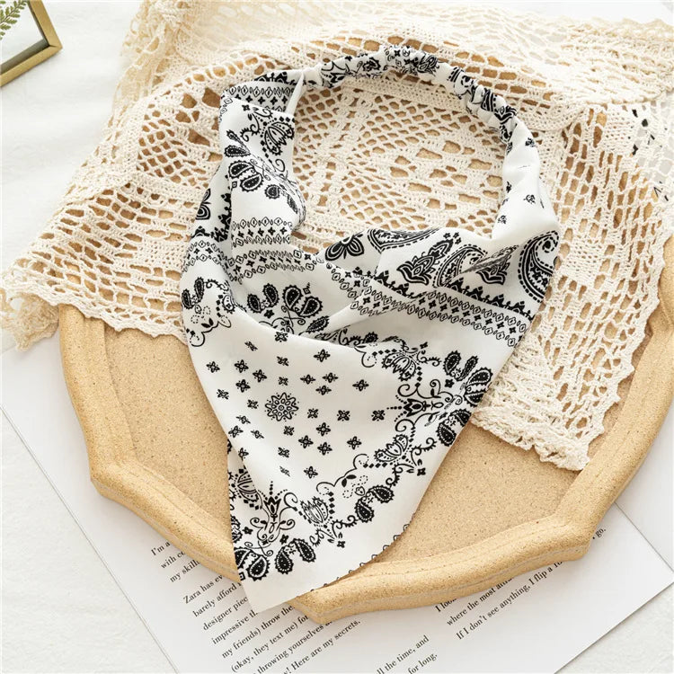 Bandana Vintage Fleurs d'Été 2022 – Accessoires de Cheveux Élégants pour Femmes et Filles