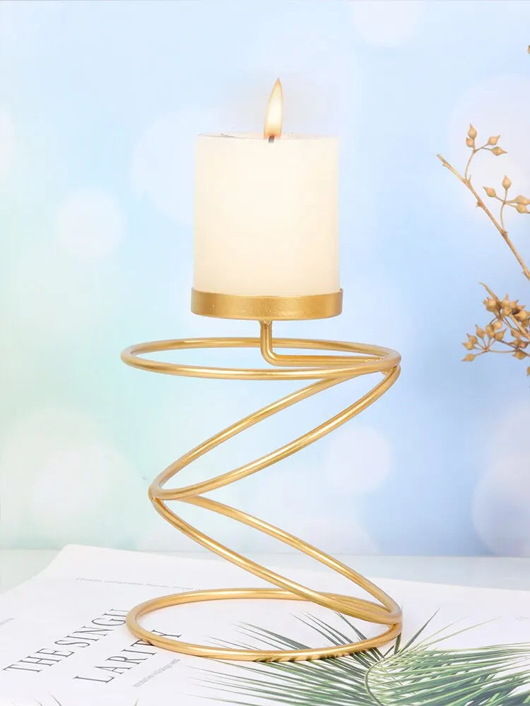 Bougeoir Spiralé Élégant – Pour une maison chaleureuse et stylée