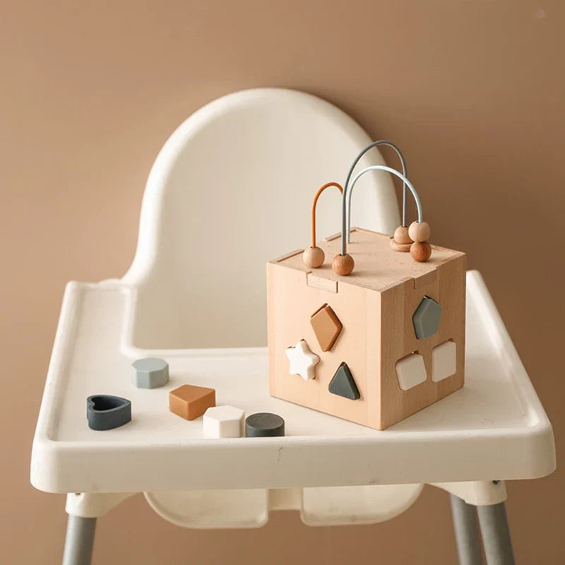 Boîte à jouer en bois éducative – Pour apprendre et s'amuser