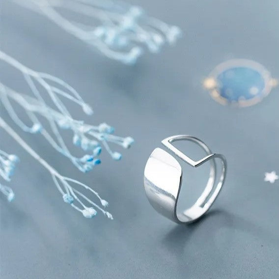 Bague géométrique punk creuse