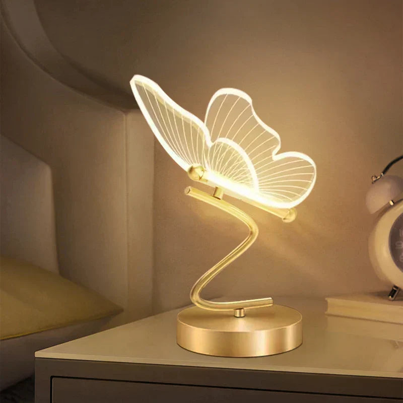 LuxeLumen Lampe de Table Élégante avec Design Papillon | Créez une ambiance chaleureuse avec cette lampe unique