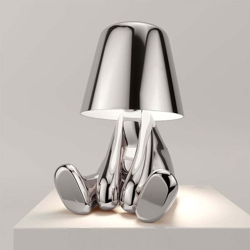 LuxeLoom Lampe de table Thinking Man Little Golden Man | Veilleuse rechargeable & Ornement décoratif d'inspiration italienne pour la décoration de la chambre à coucher