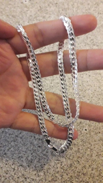 AuraElegance Collier en Argent Sterling | Design intemporel en argent sterling 925 avec une chaîne latérale de 6 mm, disponible en 16/18/20/22/24 pouces, parfait pour les mariages, les fiançailles et les cadeaux de luxe.