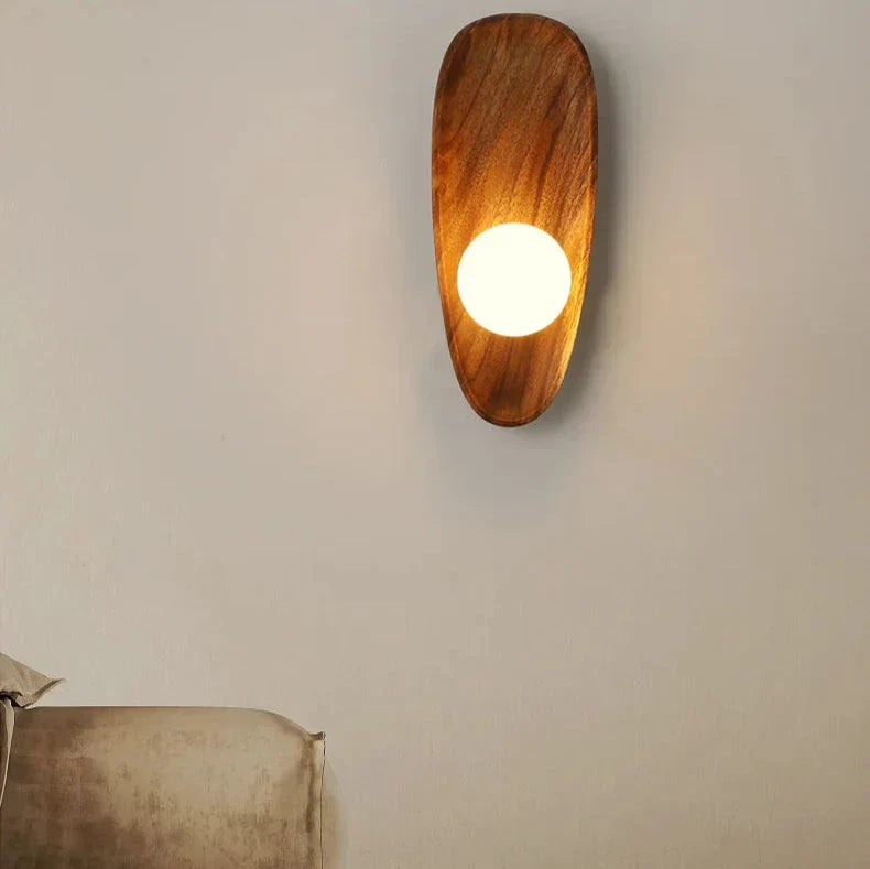 Applique Murale en Bois Naturel – Un Mélange de Charme Rustique et de Simplicité Moderne