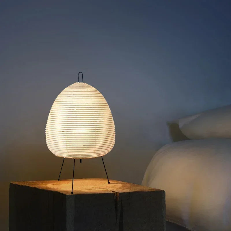 ZenGlow Lampe à poser en papier de riz japonais | Lampadaire atmosphérique et élégant pour des intérieurs chaleureux et apaisants