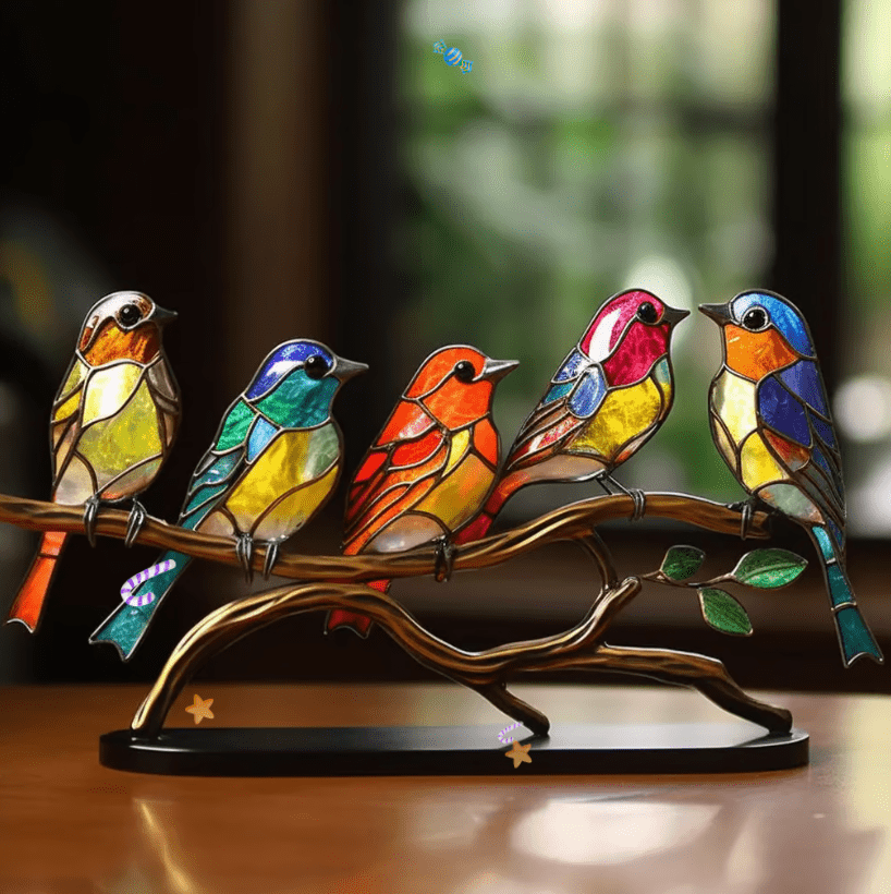 VivaBirds | Découvrez comment ces oiseaux en vitrail remplissent votre espace de couleurs vibrantes