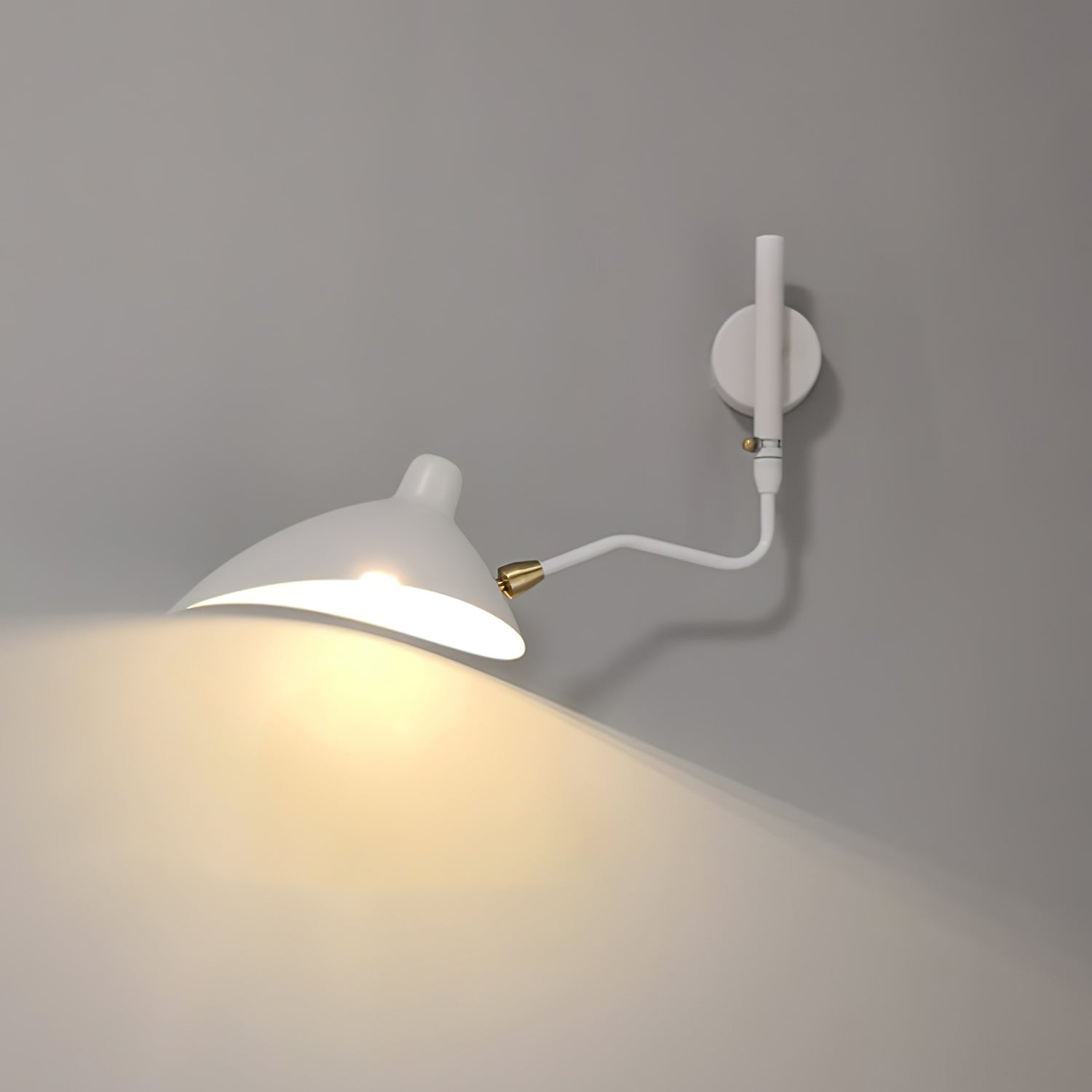 Applique Murale à Un Bras Serge Mouille – Design Iconique des Années 1950 avec Bras Réglable