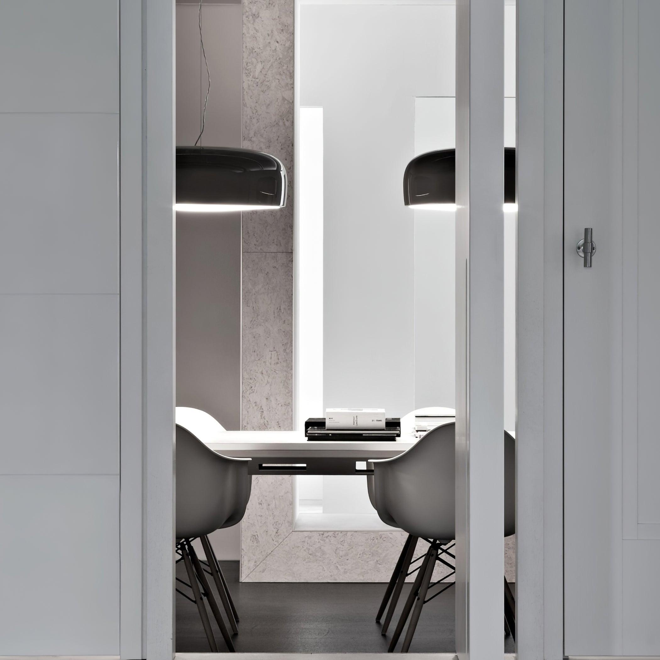 Suspension Smithfield – Lampe de Plafond Moderne en Aluminium Disponible en Plusieurs Couleurs