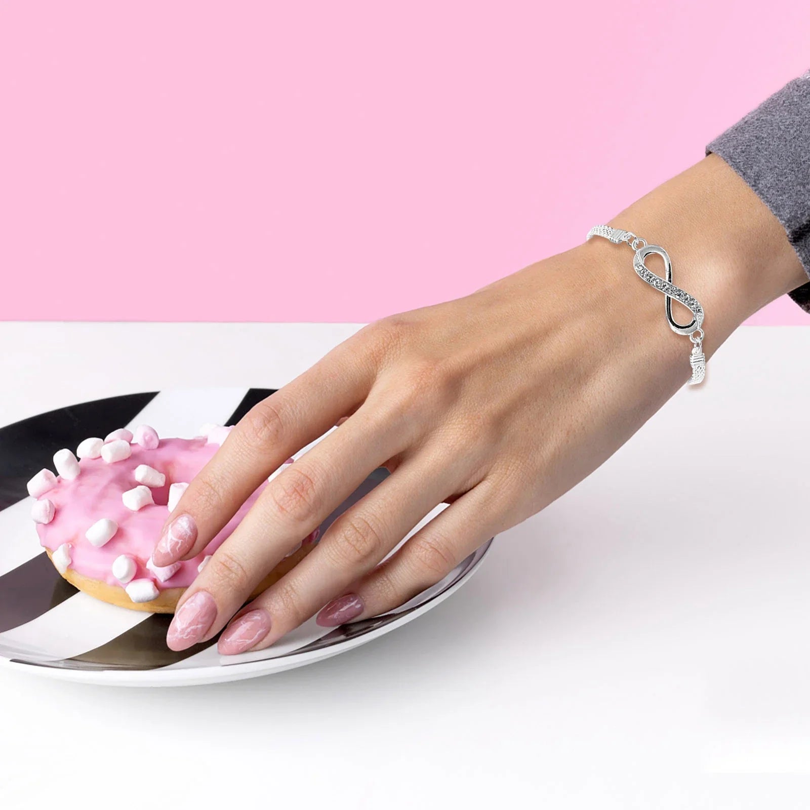 Bracelet Infini Élégant
