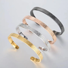 Bracelet Ayatul Kursi | Acier inoxydable de haute qualité avec finition en or, or rose ou argent | Design protecteur et détaillé | Convient aux peaux sensibles | Étanche et hypoallergénique | Emballage cadeau inclus
