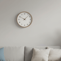 NordicTimber – Horloge murale en bois élégante pour un intérieur moderne