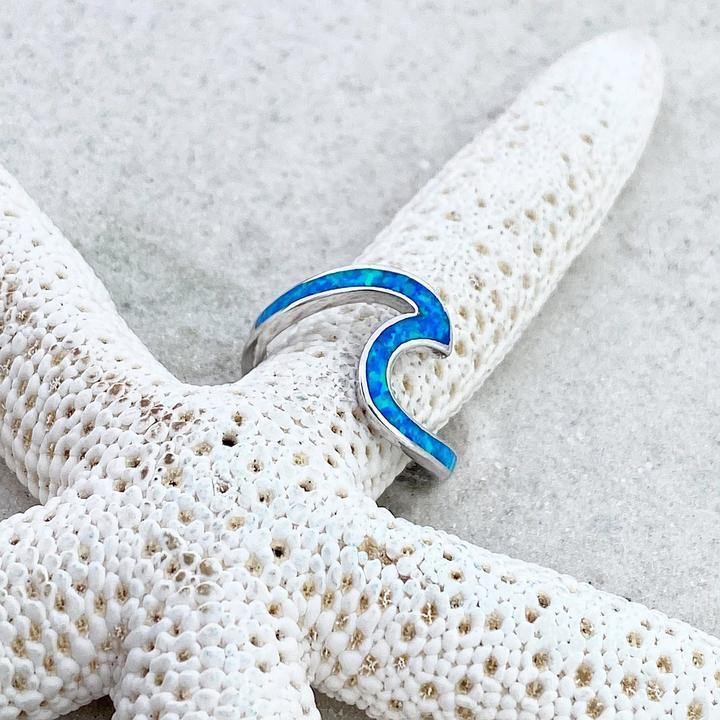 Bague des vagues océaniques en opale et argent – Livia
