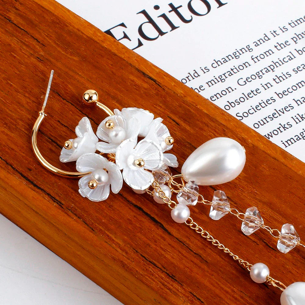 Boucles d'oreilles bohémiennes avec perles et cristaux