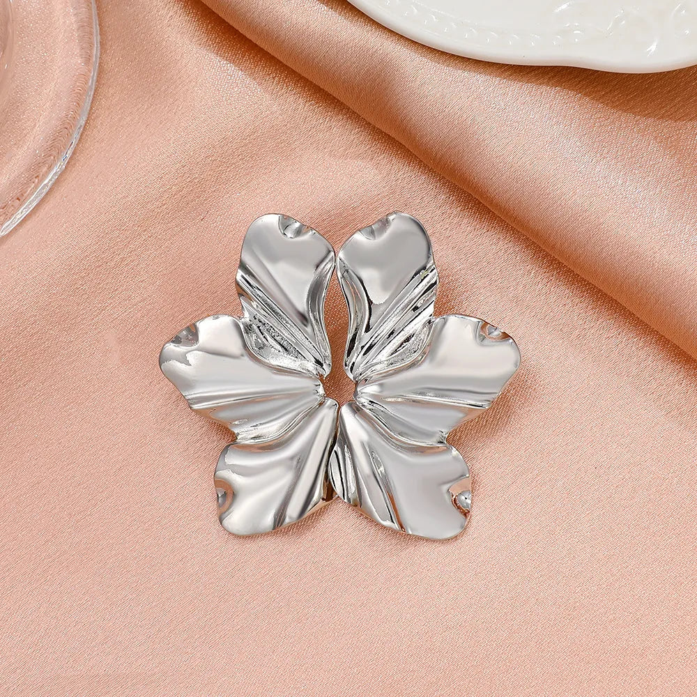 Boucles d'oreilles en pétales dorés