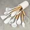 SilkChef Ensemble d'Ustensiles en Silicone de Luxe | Ustensiles de cuisine antiadhésifs et sécurisés avec manches en bois, modernes et lavables