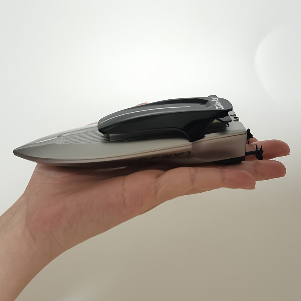 Bateau Mini Jouet Aquatique – Télécommandé avec Éclairage LED