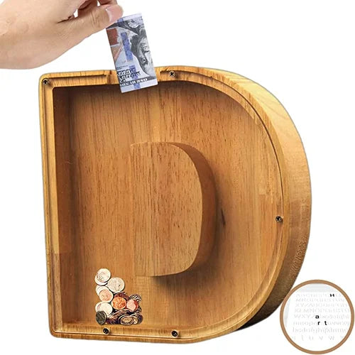 Tirelire TreasureNest | Tirelire en bois personnalisée avec des motifs de lettres de l'alphabet