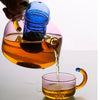 LuxeBrew Bouilloire Transparente et Ensemble de Tasses | Infusion élégante avec des couleurs contrastées pour un look raffiné