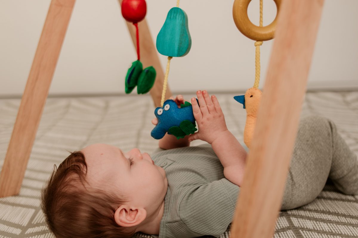 Tapis de jeu pour bébé stimulant – Pour des moments de jeu joyeux