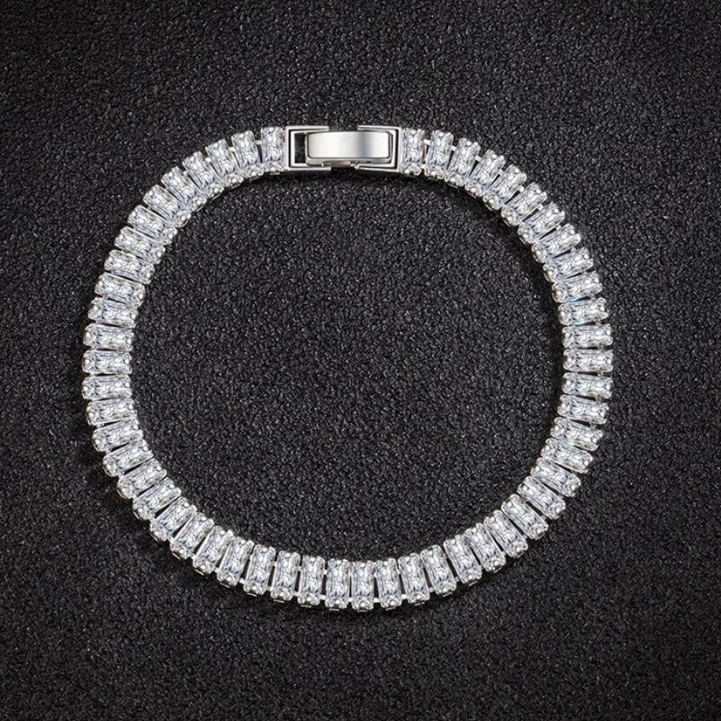Bracelet élégant en argent 925 avec des cristaux