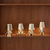 LuxeLoom Lampe de table Thinking Man Little Golden Man | Veilleuse rechargeable & Ornement décoratif d'inspiration italienne pour la décoration de la chambre à coucher