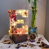Veilleuse FloraGlow Flower | Lampe à initiales décorative avec éclairage LED doux pour une ambiance romantique
