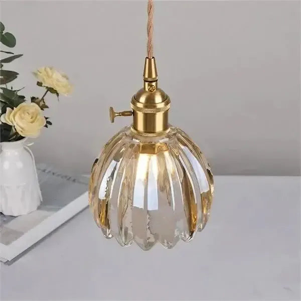 Suspension Élégante en Verre en Forme de Fleur - Lumière Ambiante