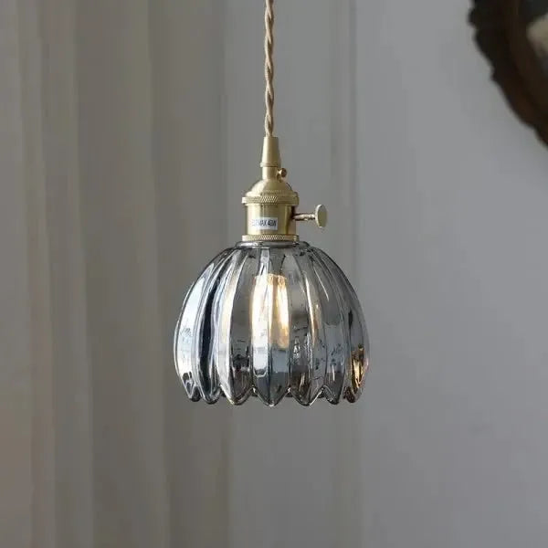 Suspension Élégante en Verre en Forme de Fleur - Lumière Ambiante