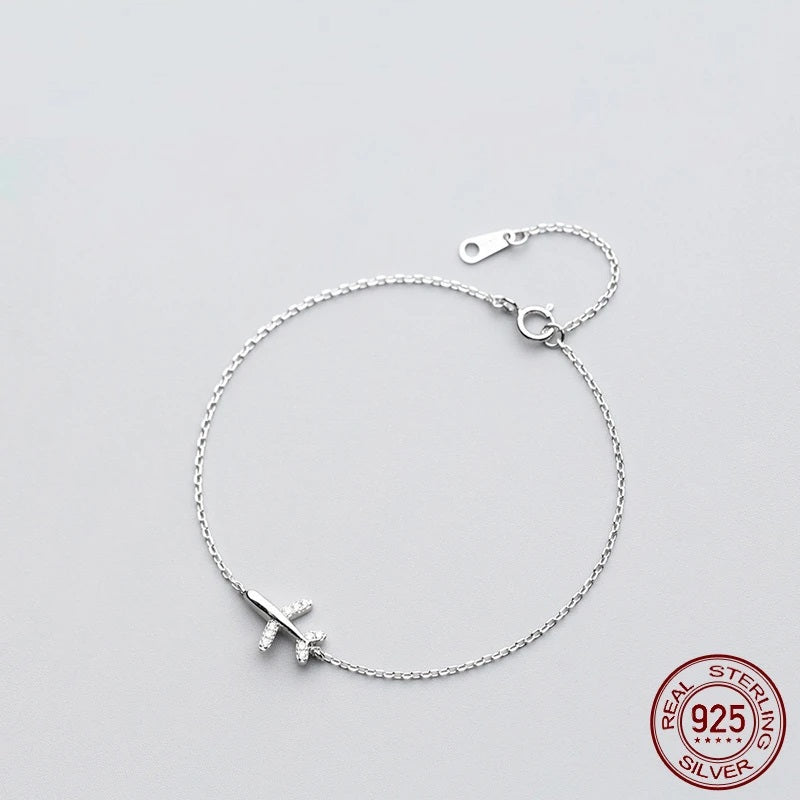 Bracelet en argent en forme d'avion