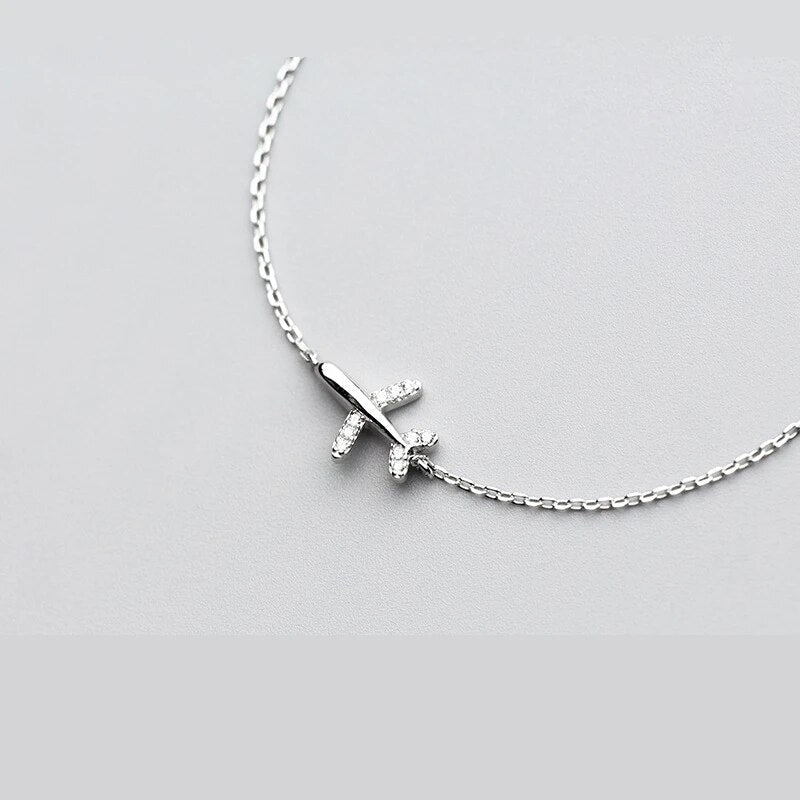 Bracelet en argent en forme d'avion