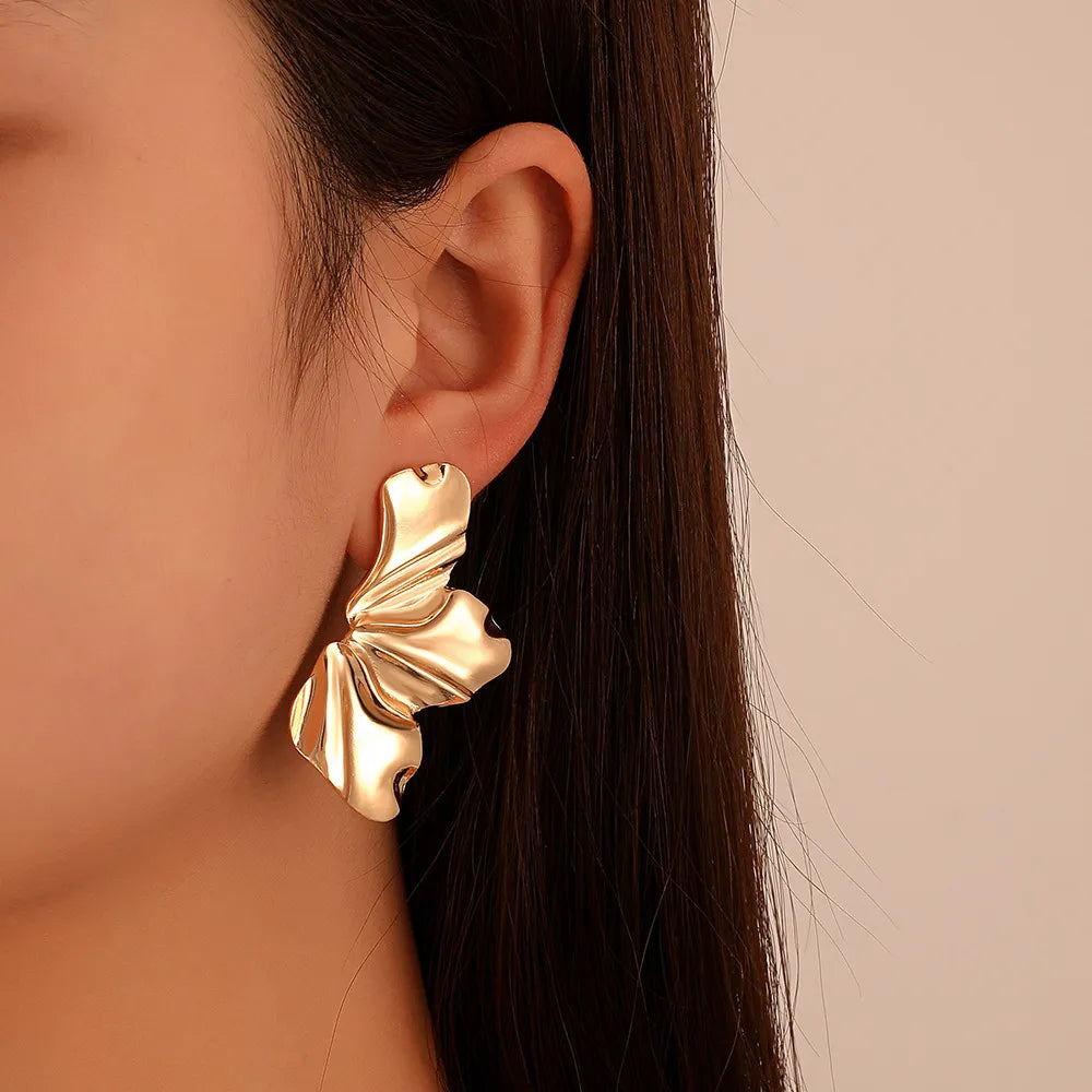 Boucles d'oreilles en pétales dorés
