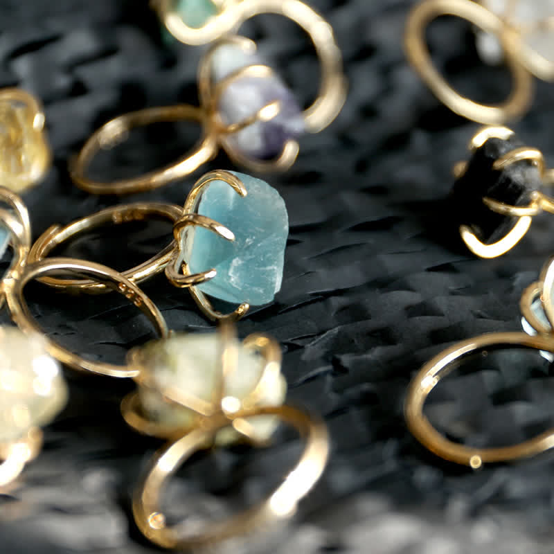 Bague Ajustable à Six Griffes avec Cristal Naturel – Liora