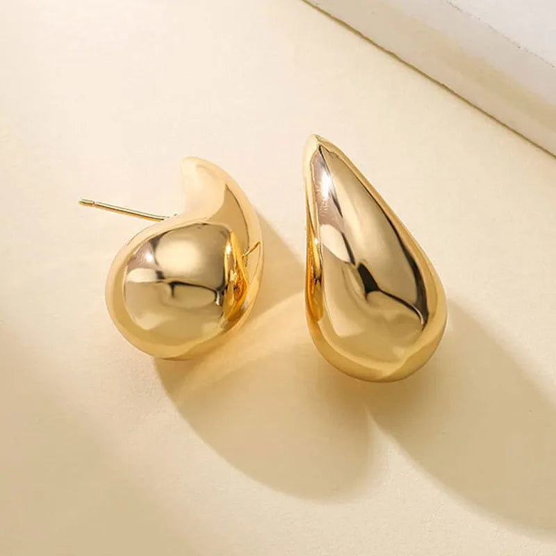 Boucles d'oreilles gouttes dorées
