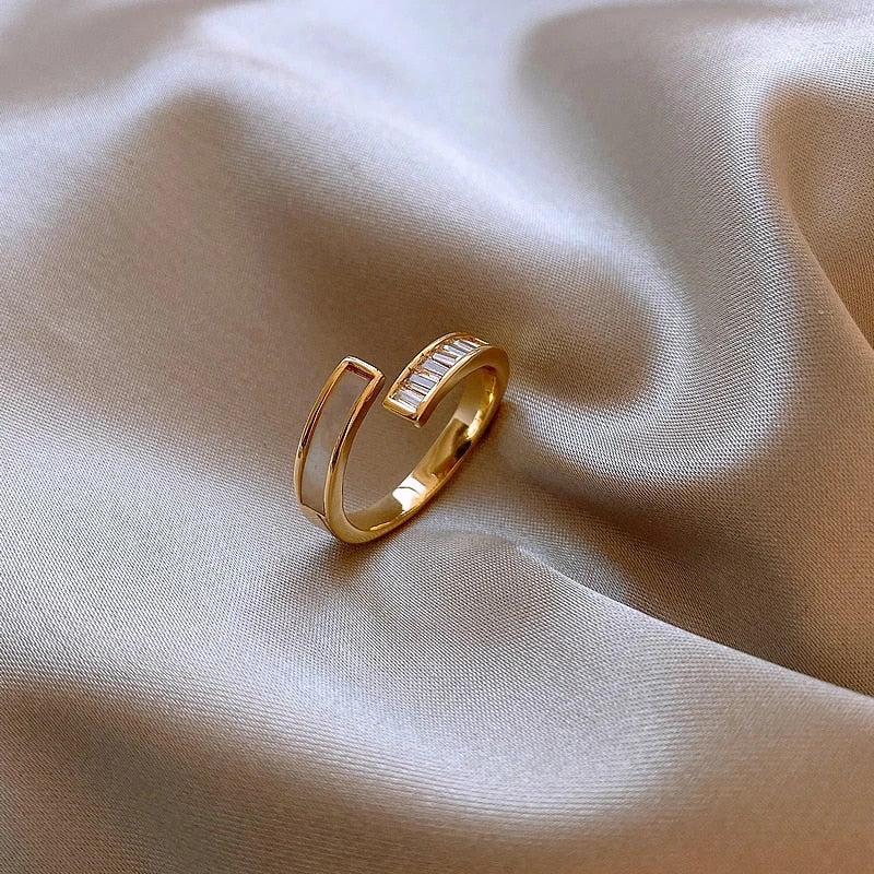 Bague en coquillage ajustable classique
