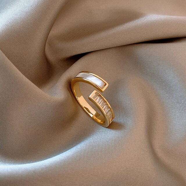 Bague en coquillage ajustable classique
