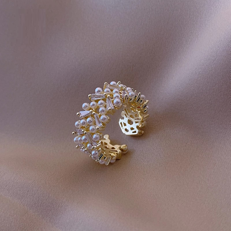 Bague ajustable en perles jolie