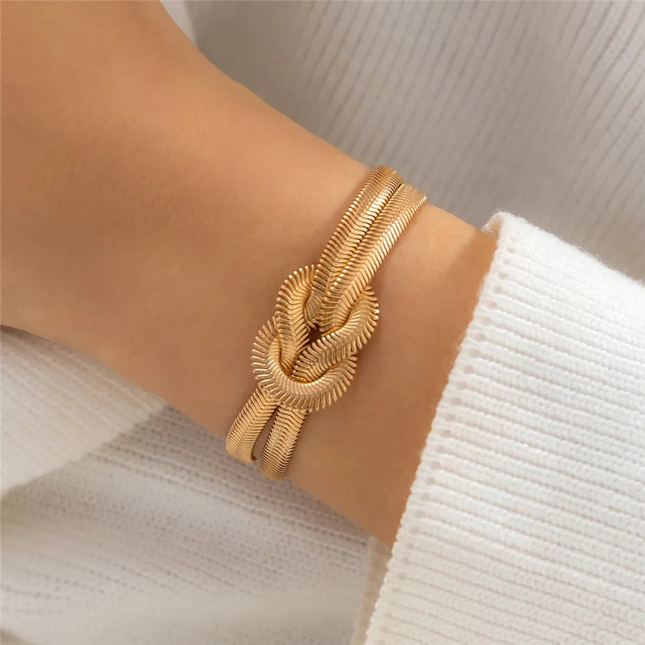 Bracelet en chaîne serpent noué