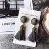Boucle d'oreille Brosse : Boucle d'oreille pour femmes