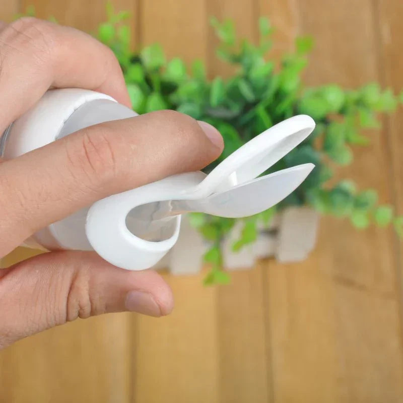 Bouteille à cuillère pour alimentation de bébé – FeedEase