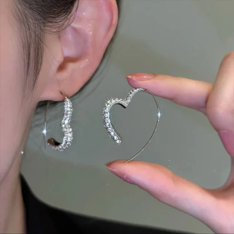 Boucles d'oreilles en zirconium en forme de cœur – Eliana