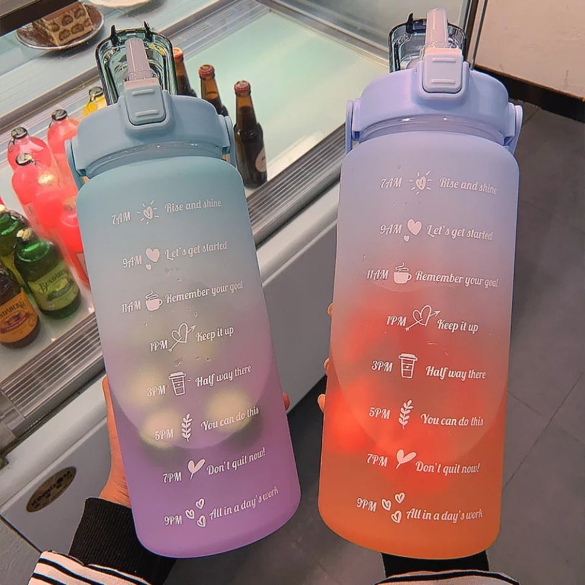 Bouteille d'eau motivante 2L avec repères horaires – HydroMotivator