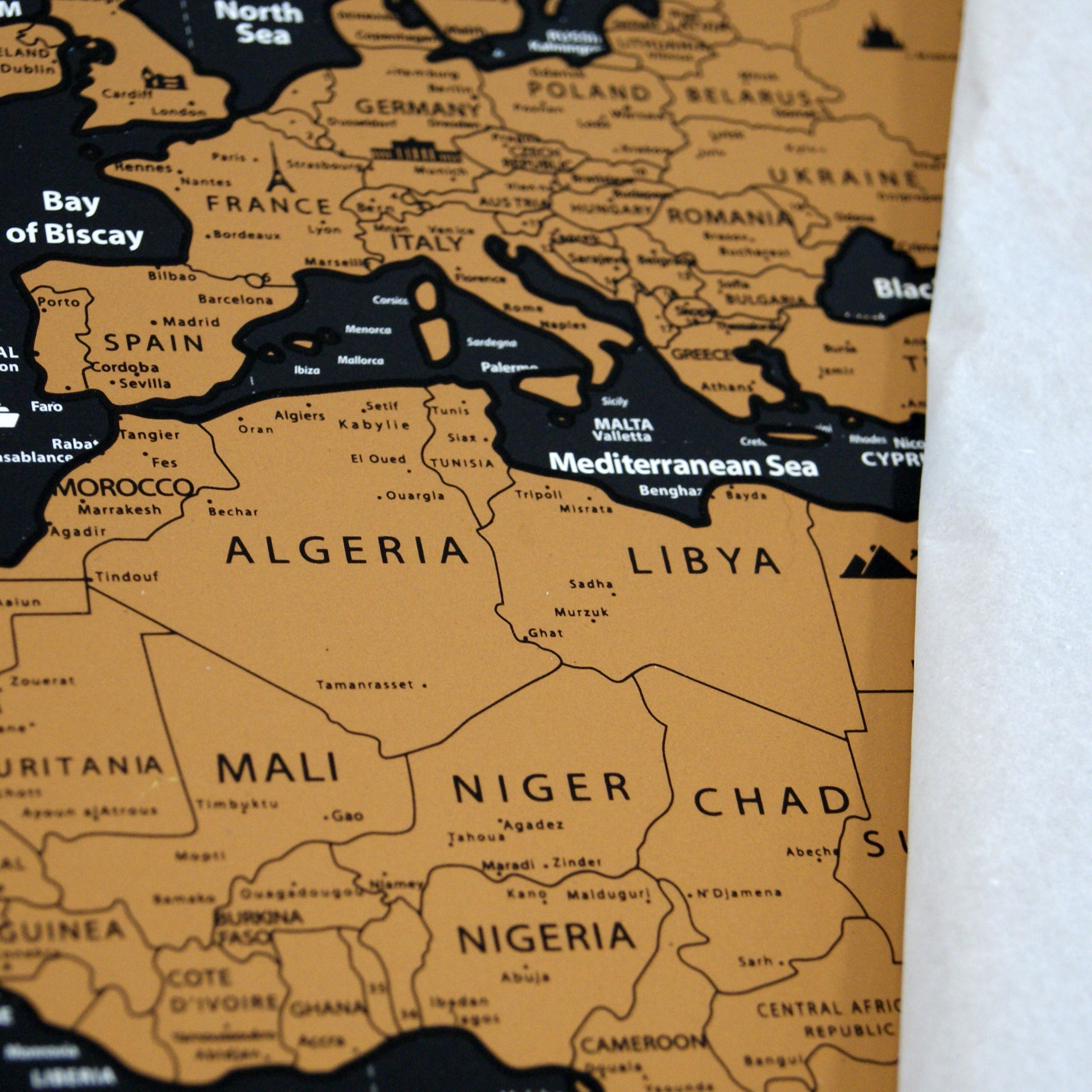 VoyageLuxe Carte du Monde à Gratter XL | Explorez le monde avec style et personnalisez vos voyages en un clin d'œil