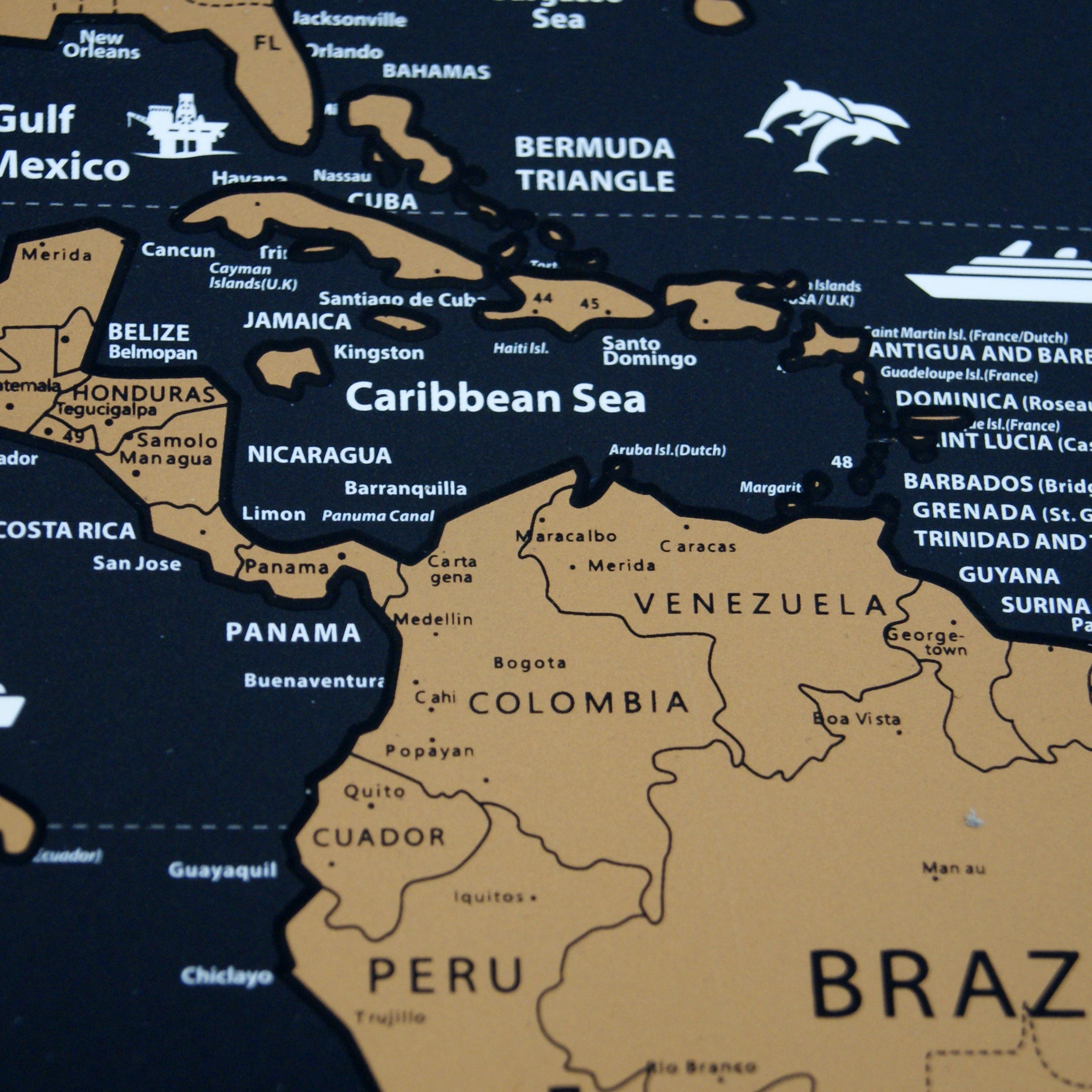 VoyageLuxe Carte du Monde à Gratter XL | Explorez le monde avec style et personnalisez vos voyages en un clin d'œil