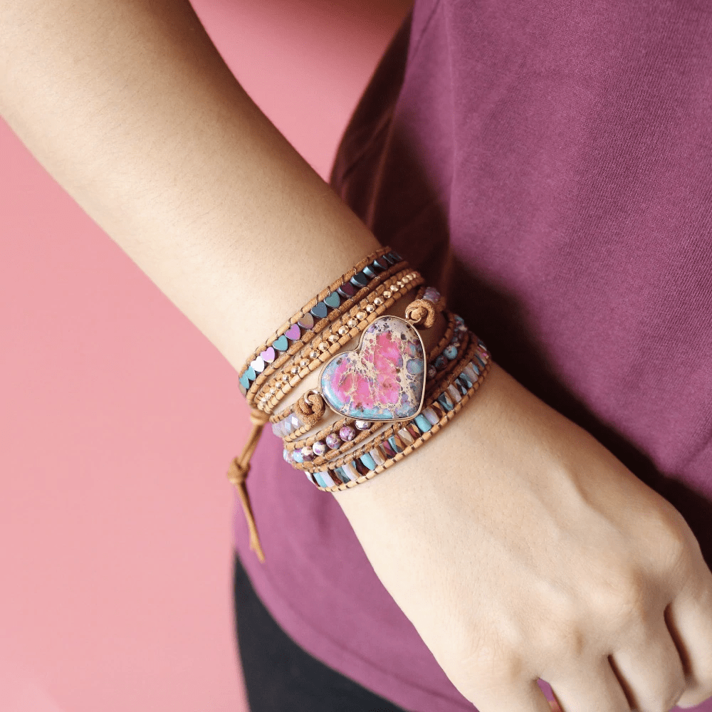 Bracelet enroulé en jaspe de protection de l'amour – Amora