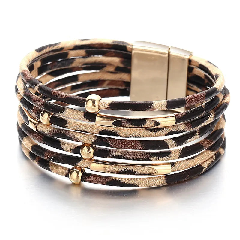 Bracelet en cuir multicouches avec motif léopard
