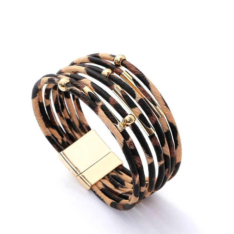 Bracelet en cuir multicouches avec motif léopard